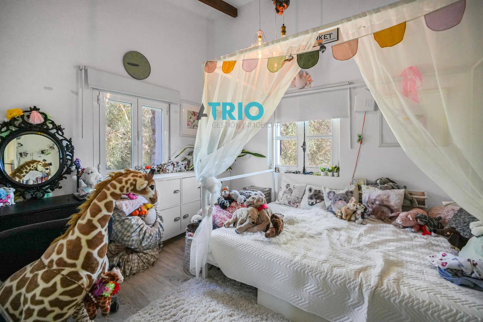 4 makuuhuone Huvila myytävänä paikassa Sencelles mukana uima-altaan 
autotalli - 1 800 000 € (Ref: 9296364)