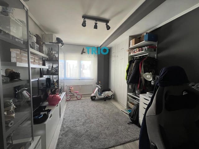 3 bedroom Flat for sale in Burgos city - € 329,500 (Ref: 9318166)