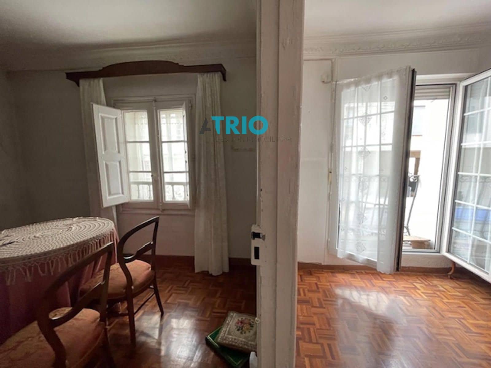 8 slaapkamer Villa te koop in Burgos stad - € 300.000 (Ref: 9331810)