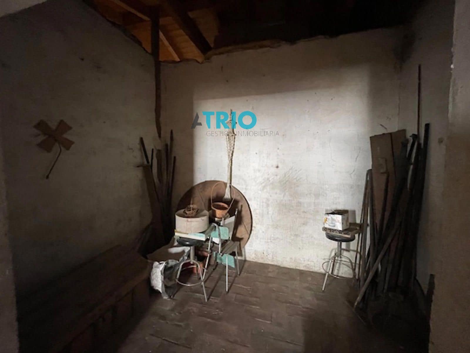 8 slaapkamer Villa te koop in Burgos stad - € 300.000 (Ref: 9331810)