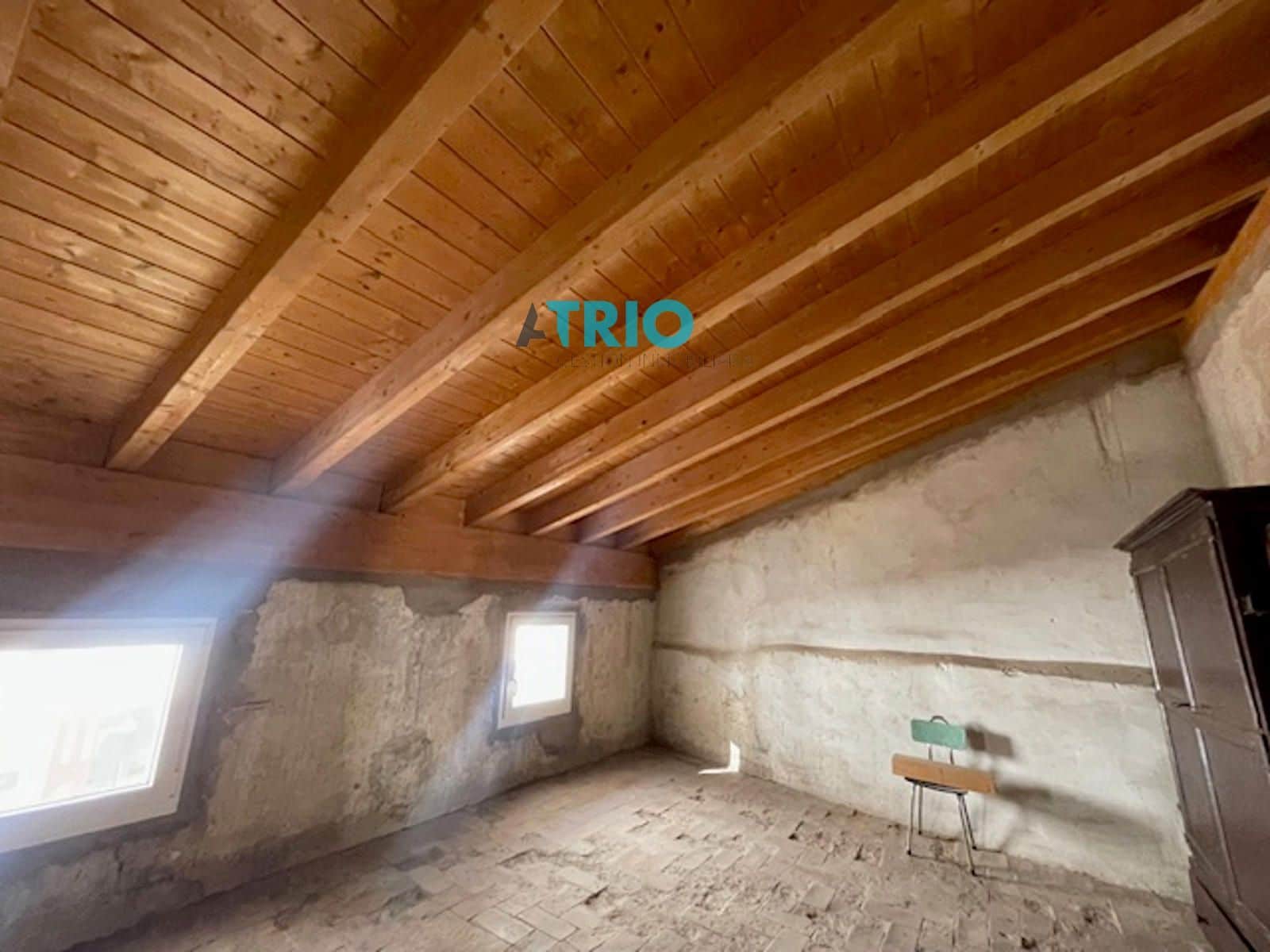 8 slaapkamer Villa te koop in Burgos stad - € 300.000 (Ref: 9331810)