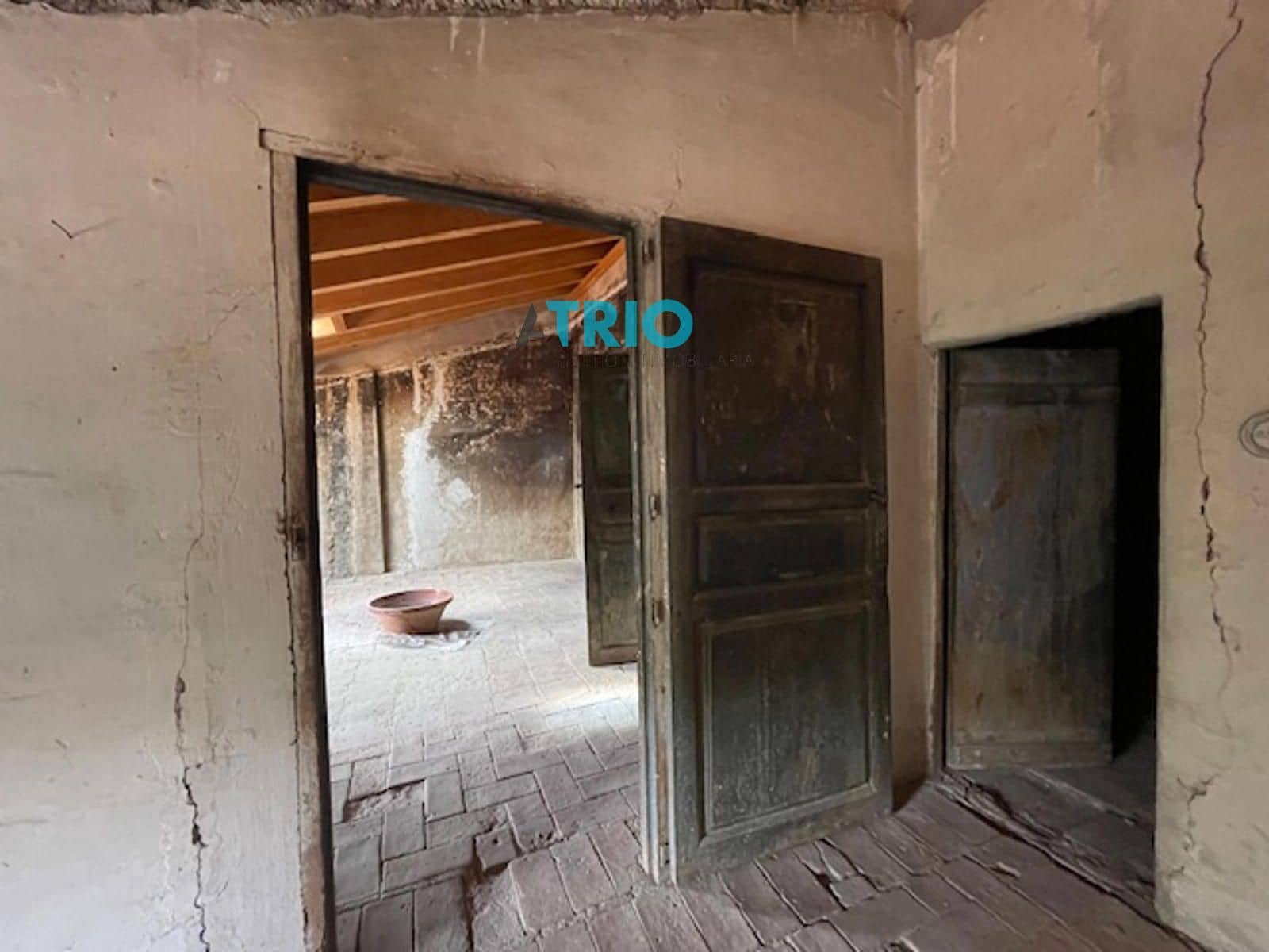 8 slaapkamer Villa te koop in Burgos stad - € 300.000 (Ref: 9331810)