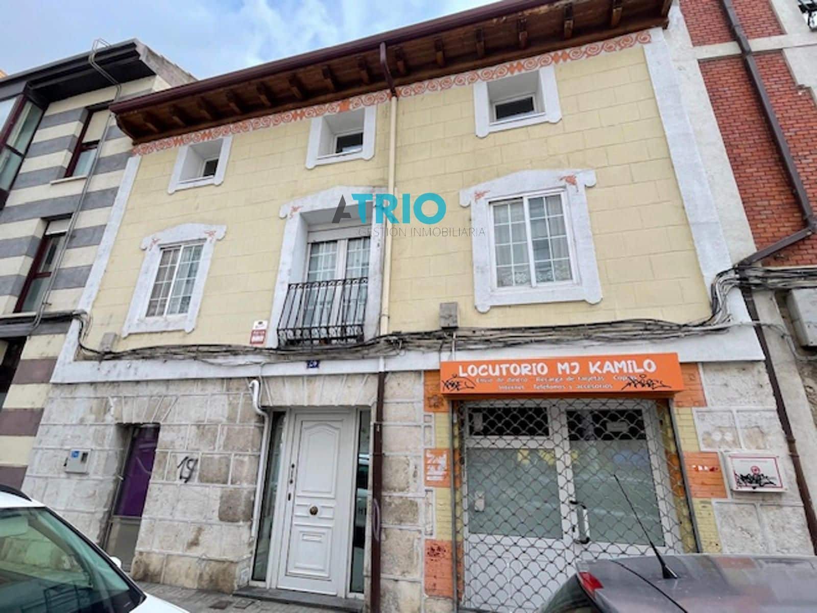 8 slaapkamer Villa te koop in Burgos stad - € 300.000 (Ref: 9331810)