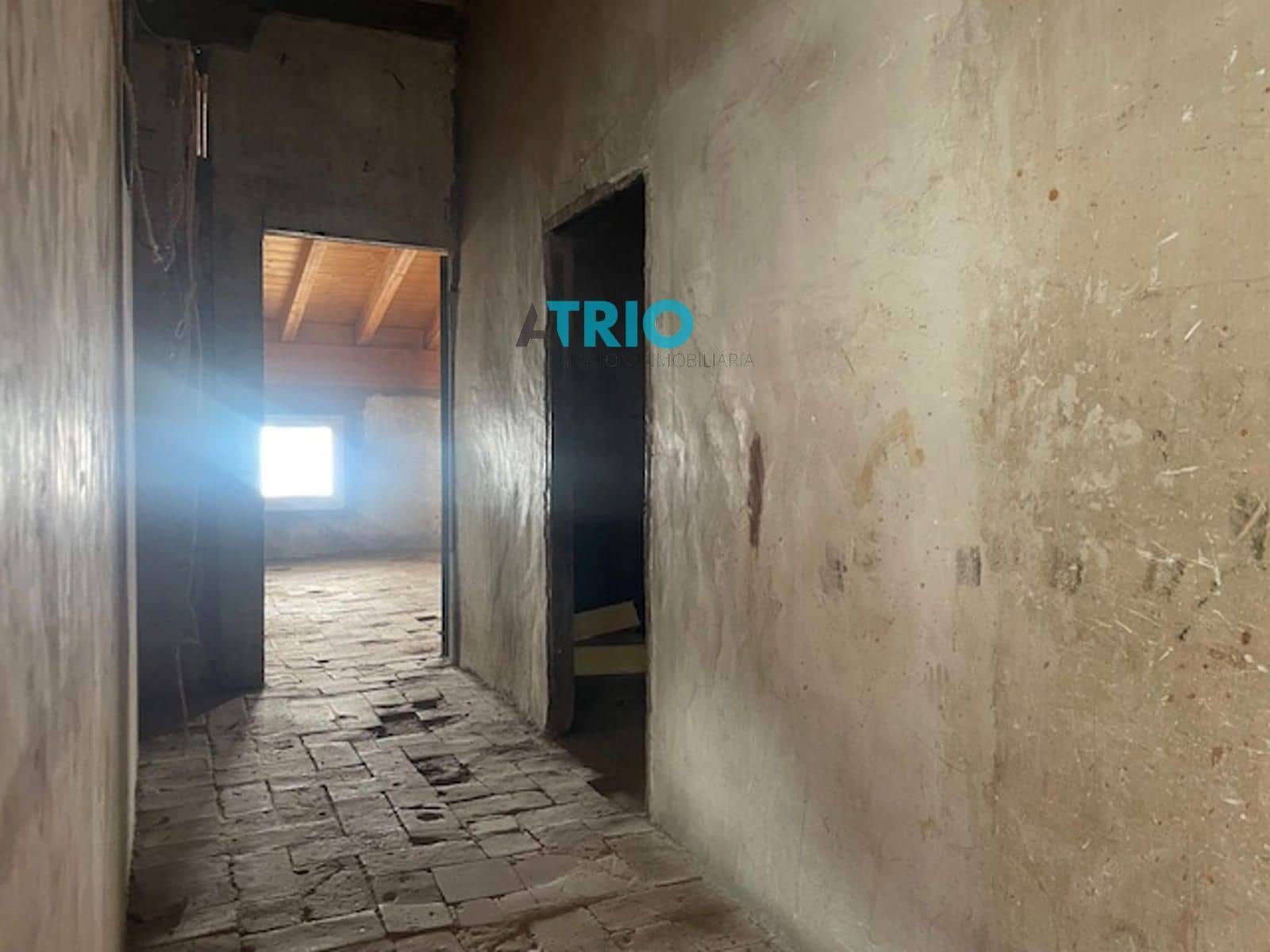 8 slaapkamer Villa te koop in Burgos stad - € 300.000 (Ref: 9331810)