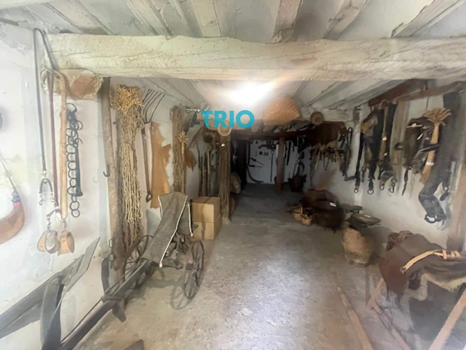 8 slaapkamer Villa te koop in Burgos stad - € 300.000 (Ref: 9331810)