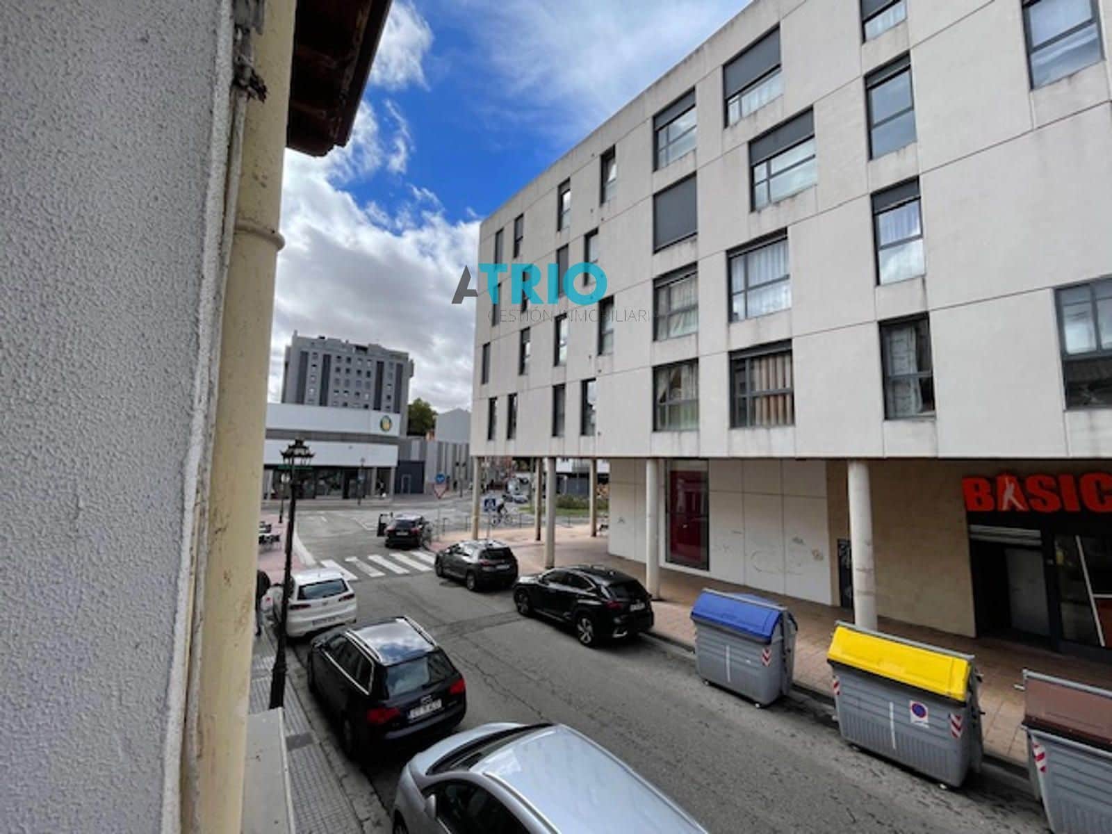 8 slaapkamer Villa te koop in Burgos stad - € 300.000 (Ref: 9331810)