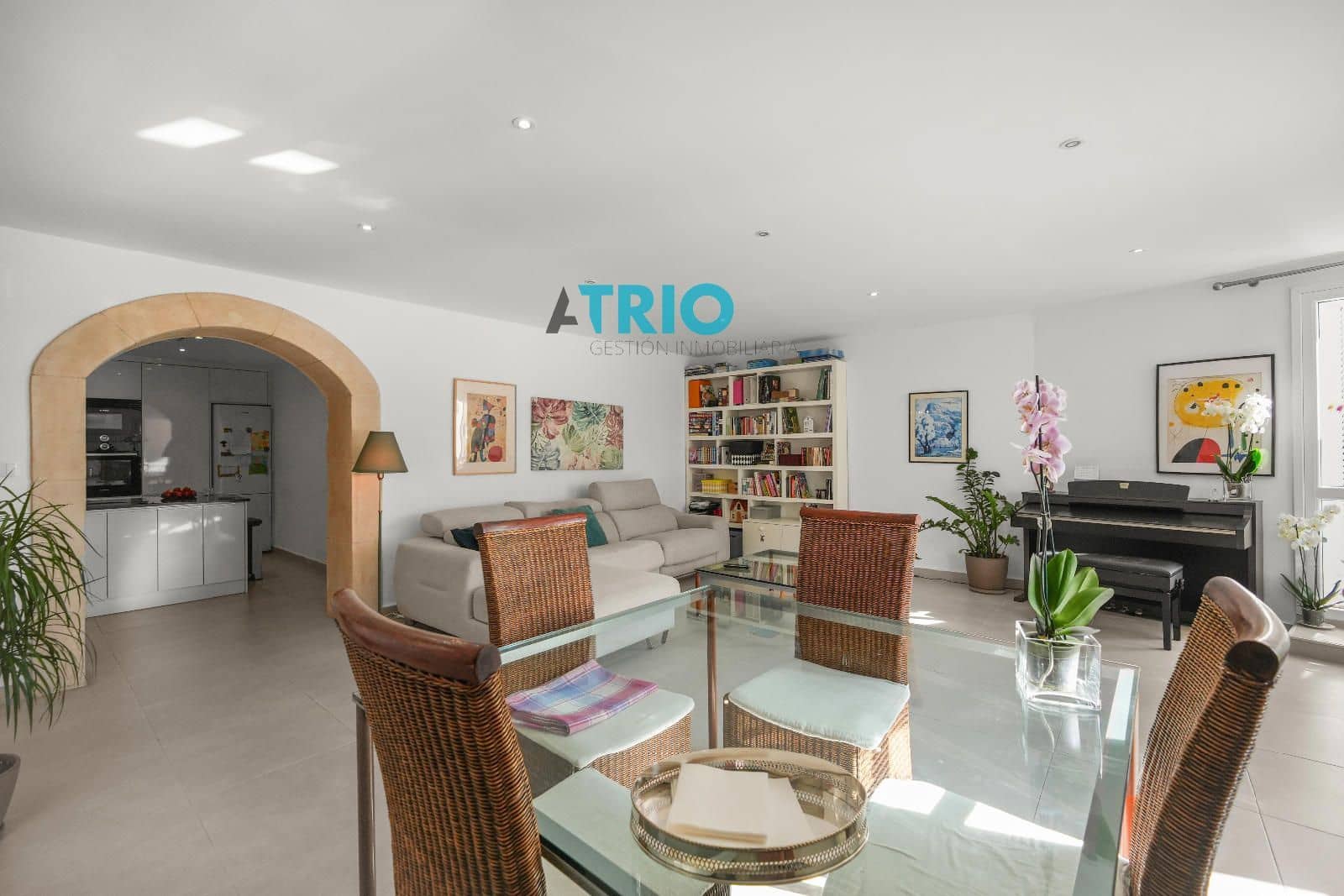 3 soveværelse Lejlighed til salg i Cala Mayor med swimmingpool - € 650.000 (Ref: 9360980)