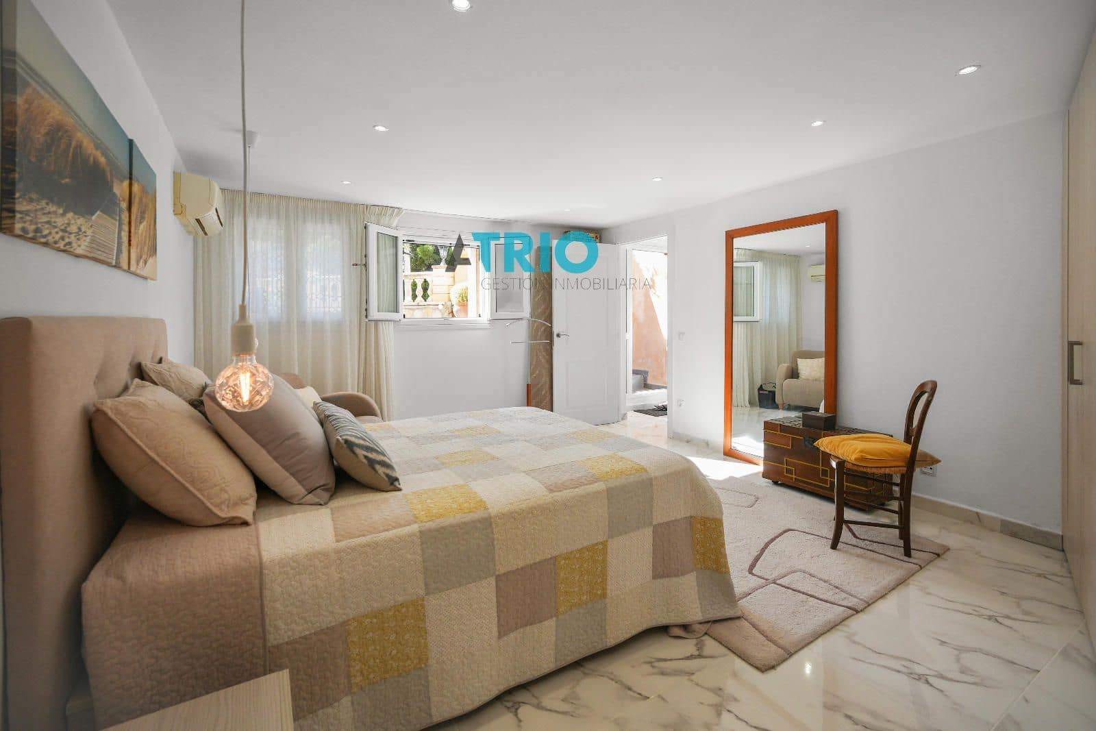 3 soveværelse Lejlighed til salg i Cala Mayor med swimmingpool - € 650.000 (Ref: 9360980)