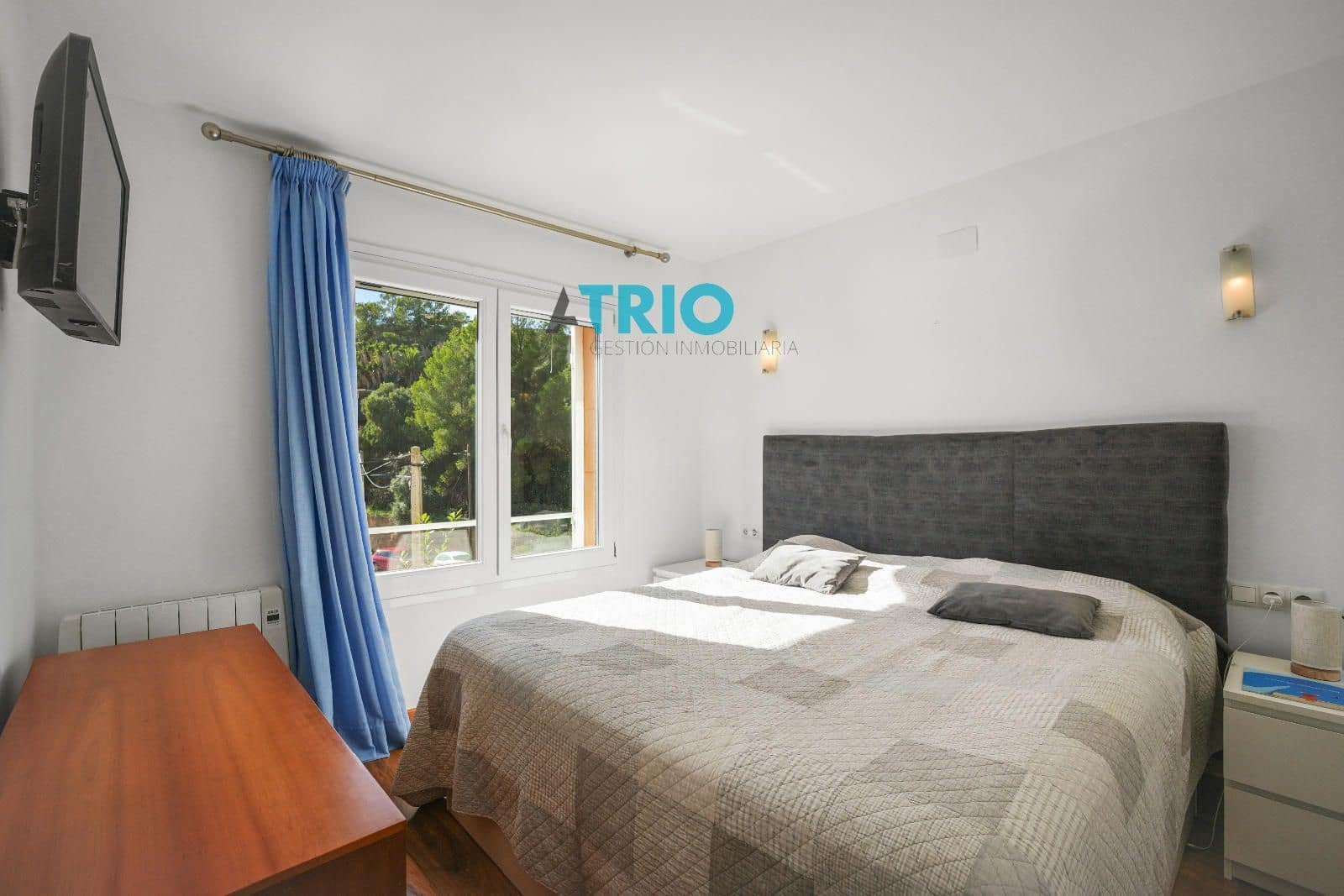 3 soveværelse Lejlighed til salg i Cala Mayor med swimmingpool - € 650.000 (Ref: 9360980)