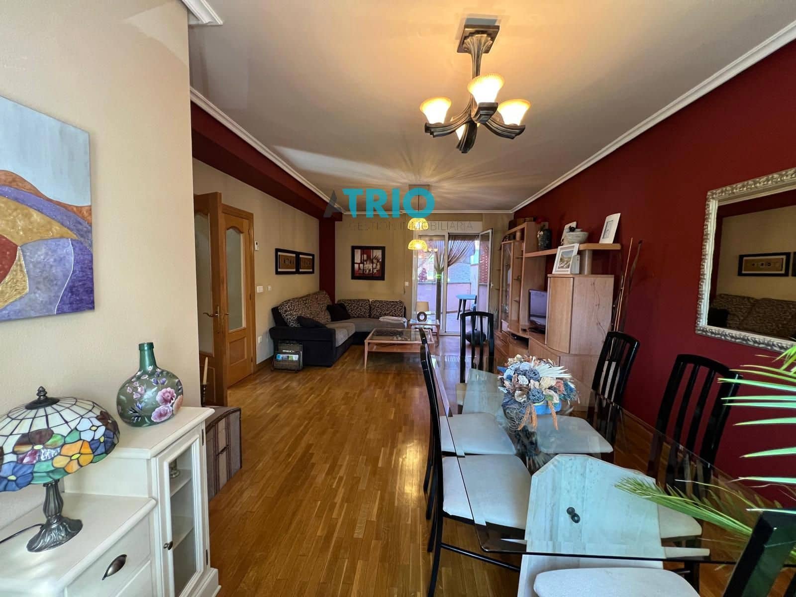 4 makuuhuone Omakotitalo myytävänä paikassa Burgos kaupunki mukana 
autotalli - 295 000 € (Ref: 9384953)