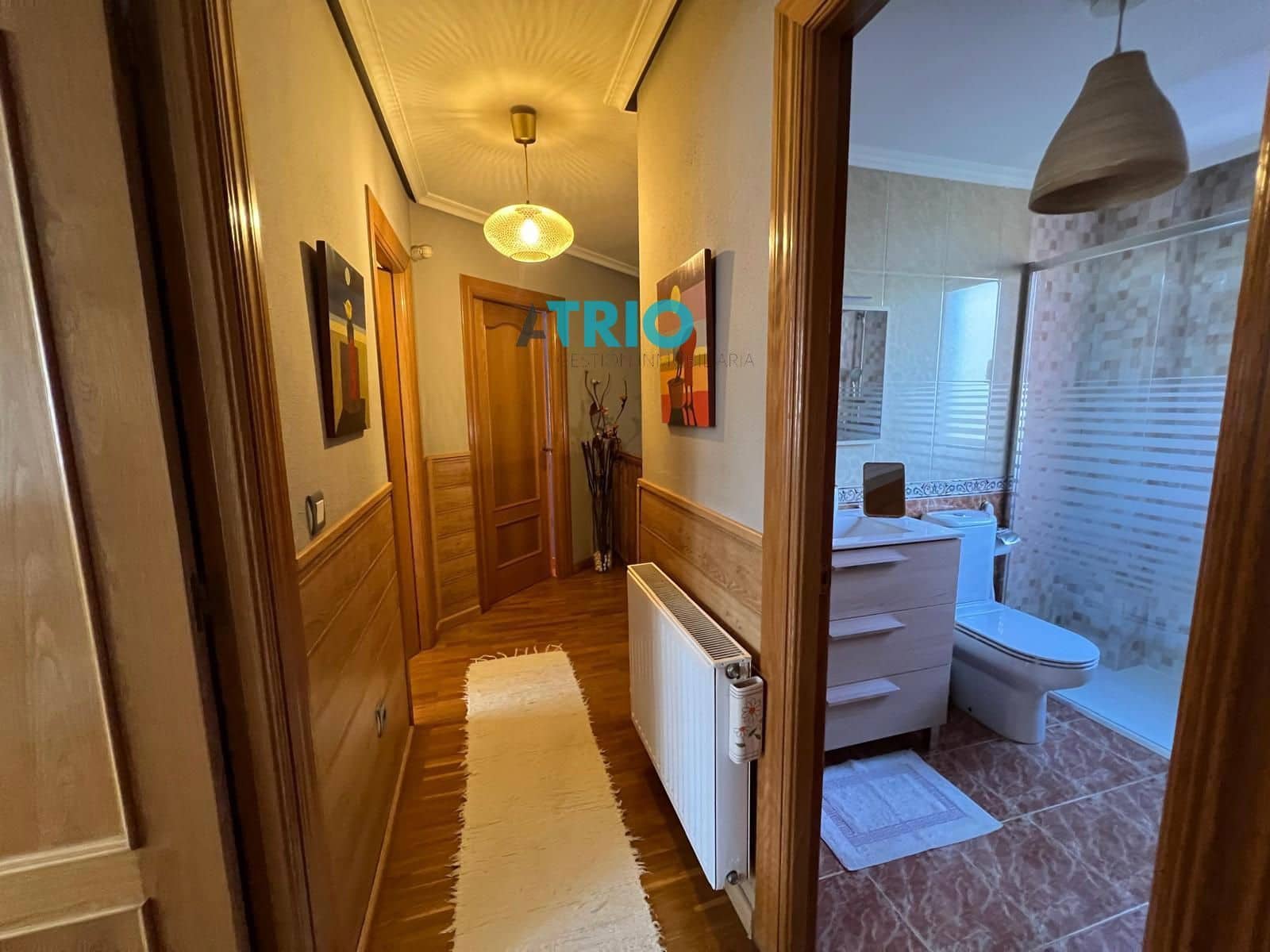 4 makuuhuone Omakotitalo myytävänä paikassa Burgos kaupunki mukana 
autotalli - 295 000 € (Ref: 9384953)