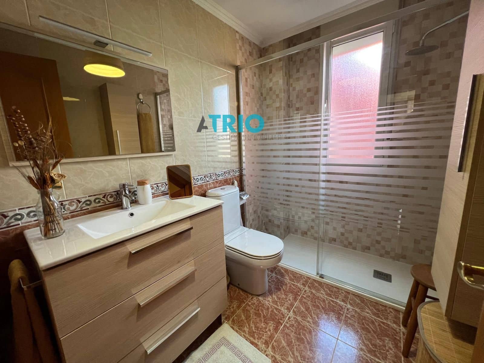 4 makuuhuone Omakotitalo myytävänä paikassa Burgos kaupunki mukana 
autotalli - 295 000 € (Ref: 9384953)