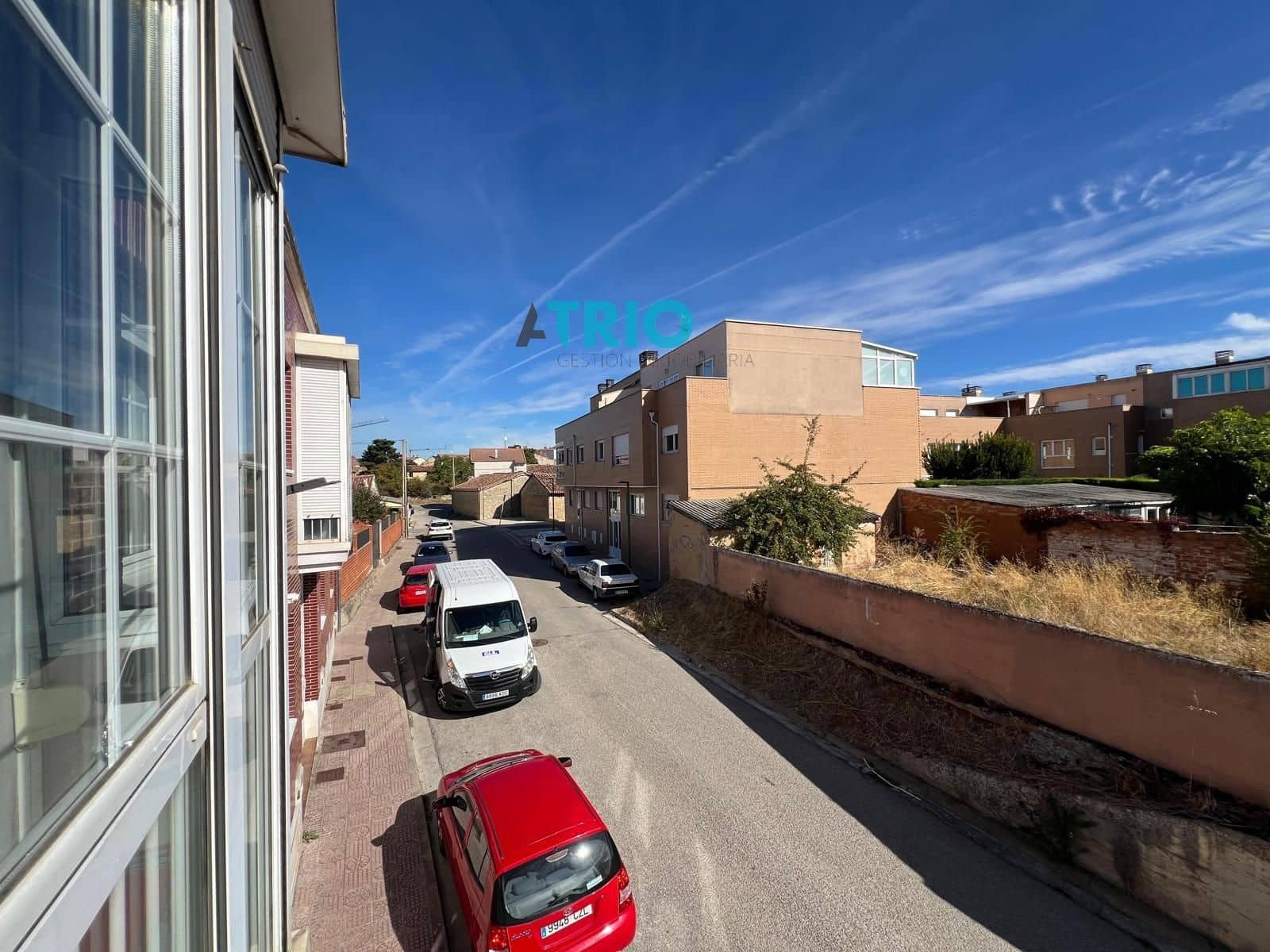 4 makuuhuone Omakotitalo myytävänä paikassa Burgos kaupunki mukana 
autotalli - 295 000 € (Ref: 9384953)