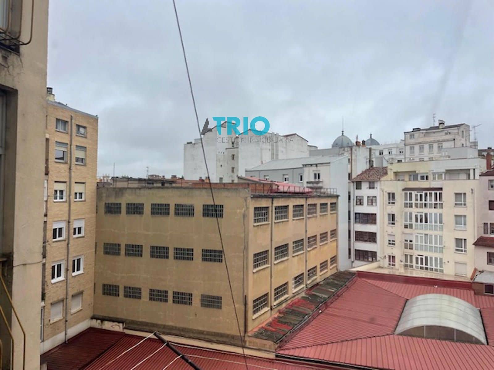 Biuro do wynajęcia w Miasto Burgos - 600 € (Ref: 9386143)