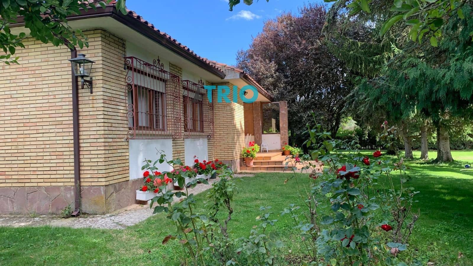 2 soveværelse Villa til salg i Villariezo med swimmingpool garage - € 320.000 (Ref: 9396783)