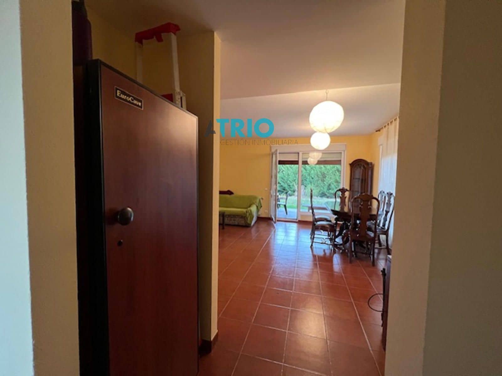 3 bedroom Townhouse for sale in Revillarruz with garage - € 179,500 (Ref: 9400299)