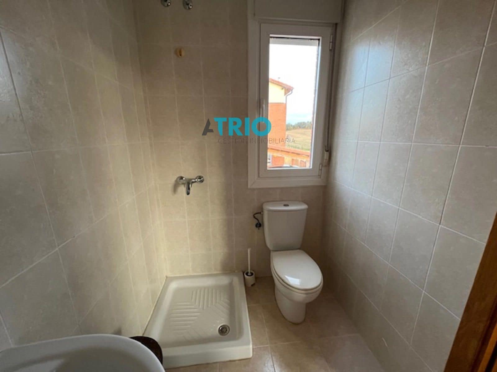 3 bedroom Townhouse for sale in Revillarruz with garage - € 179,500 (Ref: 9400299)