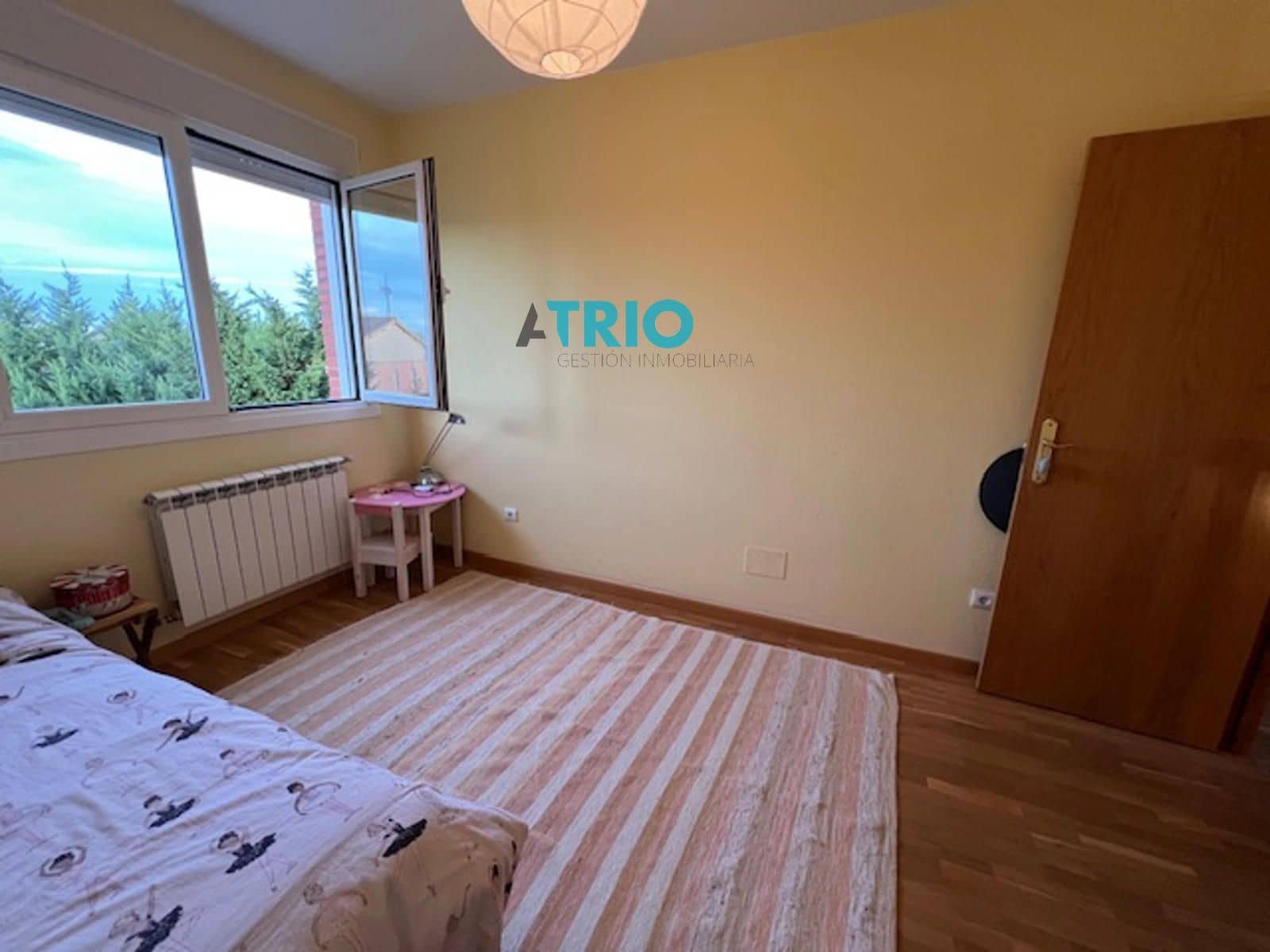 3 bedroom Townhouse for sale in Revillarruz with garage - € 179,500 (Ref: 9400299)