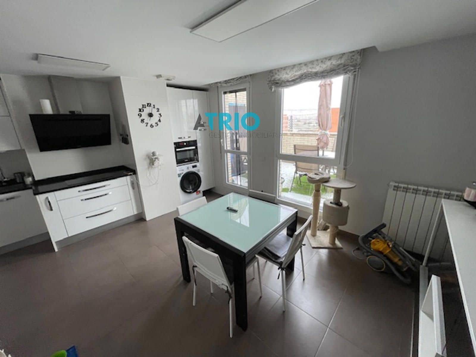 3 soveværelse Penthouse til salg i Burgos by med garage - € 360.000 (Ref: 9409698)