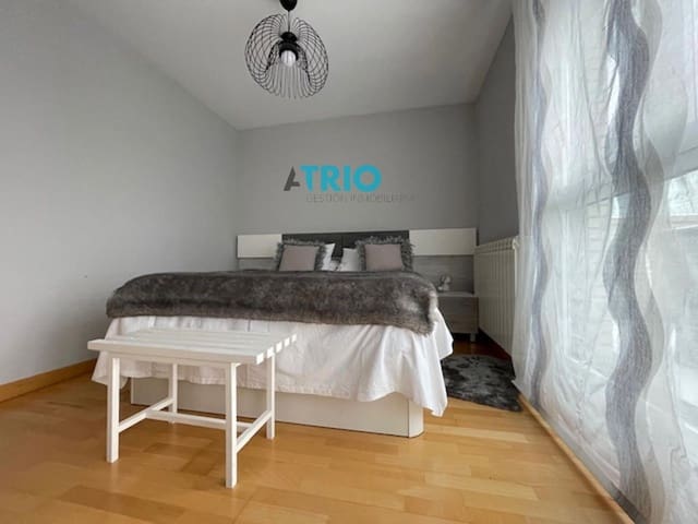 3 bedroom Penthouse for sale in Burgos city with garage - € 360,000 (Ref: 9409698)