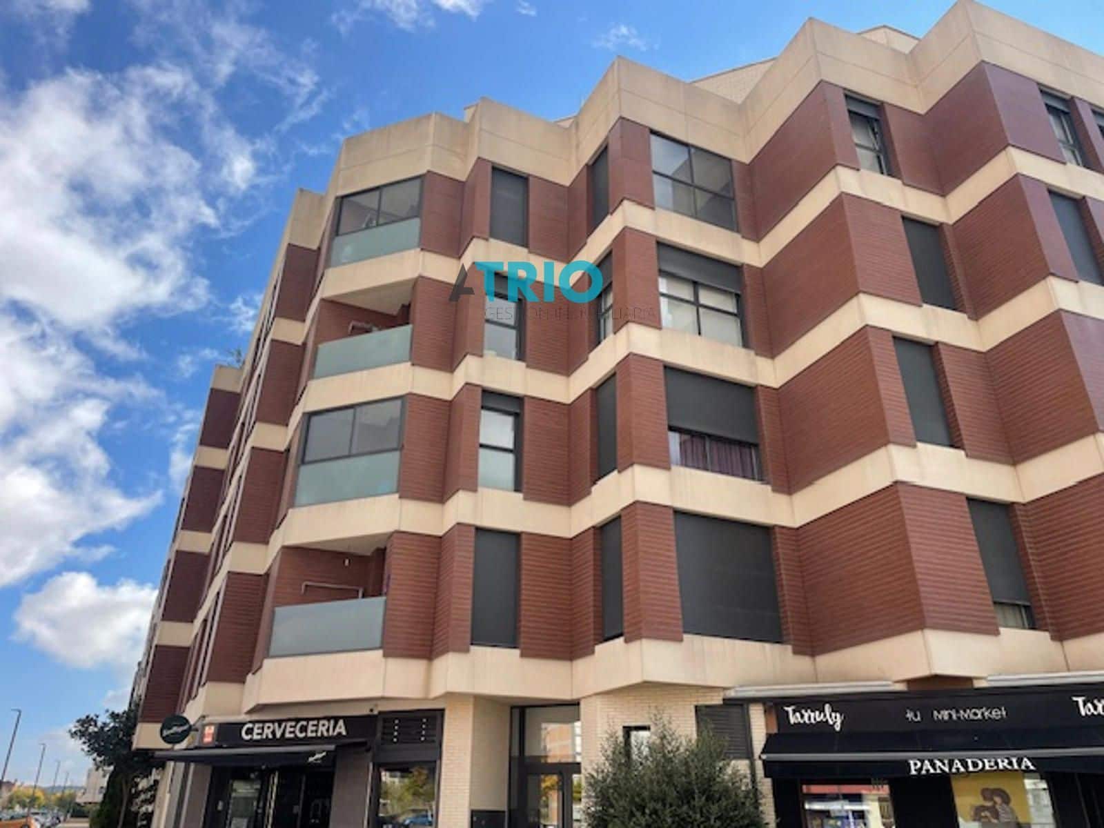 3 soveværelse Penthouse til salg i Burgos by med garage - € 360.000 (Ref: 9409698)