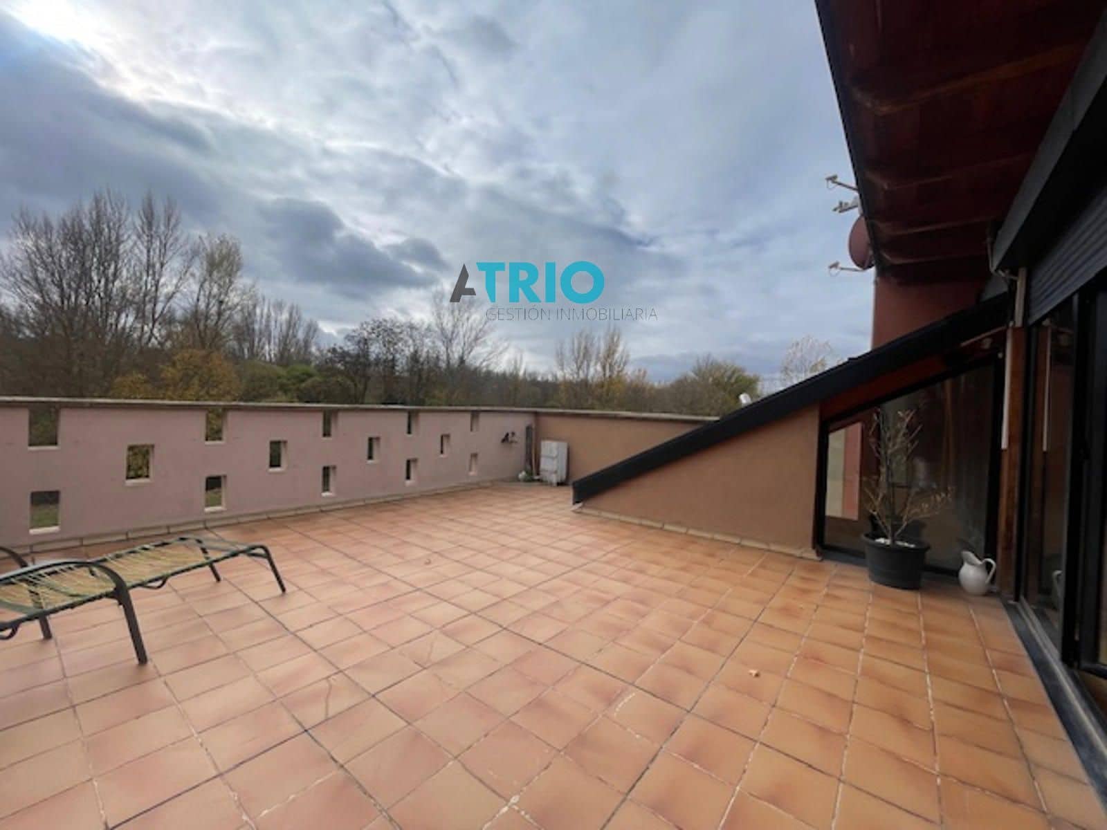 5 slaapkamer Huis te koop in Burgos stad met garage - € 370.000 (Ref: 9410024)