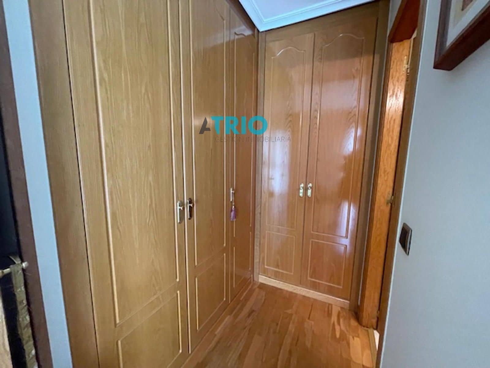 5 slaapkamer Huis te koop in Burgos stad met garage - € 370.000 (Ref: 9410024)