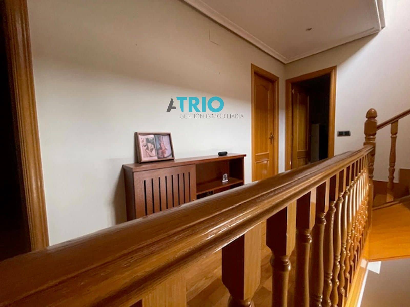 5 slaapkamer Huis te koop in Burgos stad met garage - € 370.000 (Ref: 9410024)