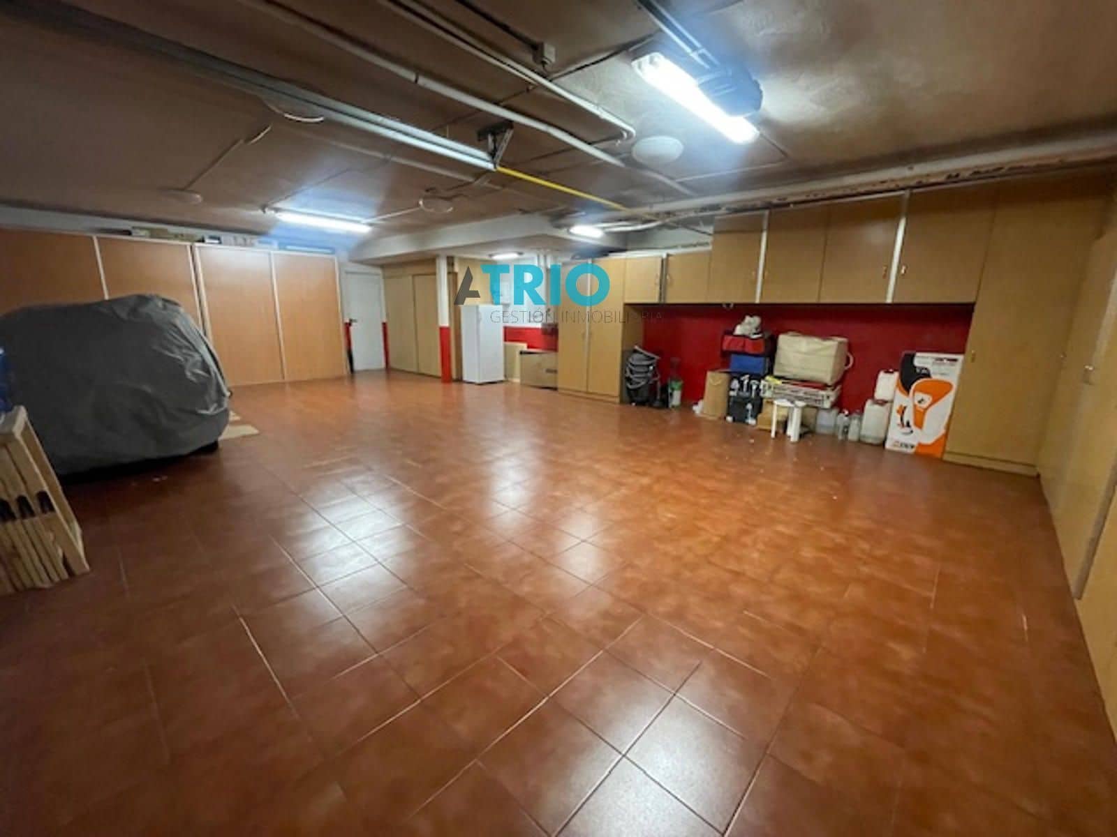 5 slaapkamer Huis te koop in Burgos stad met garage - € 370.000 (Ref: 9410024)