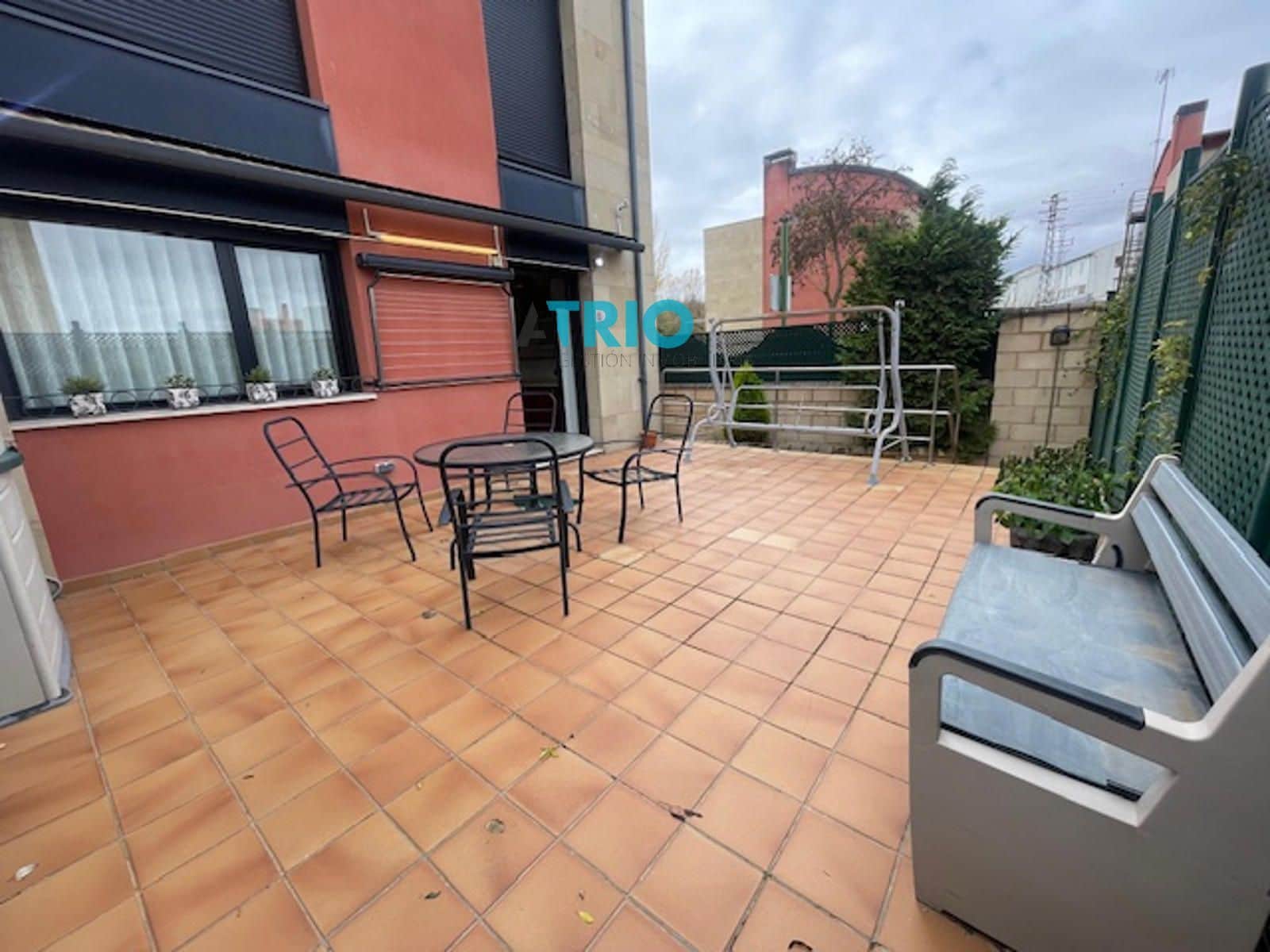 5 slaapkamer Huis te koop in Burgos stad met garage - € 370.000 (Ref: 9410024)