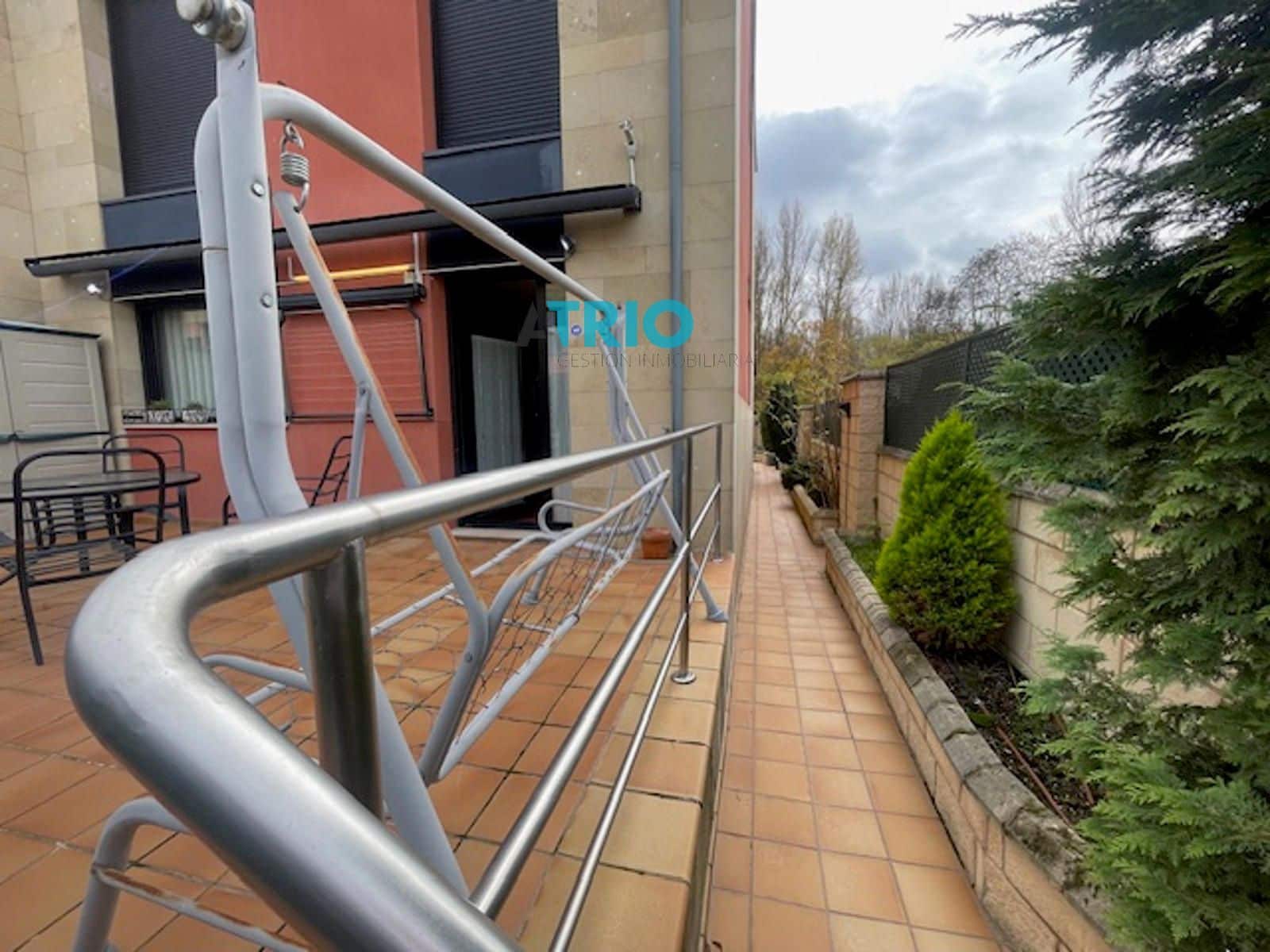 5 slaapkamer Huis te koop in Burgos stad met garage - € 370.000 (Ref: 9410024)