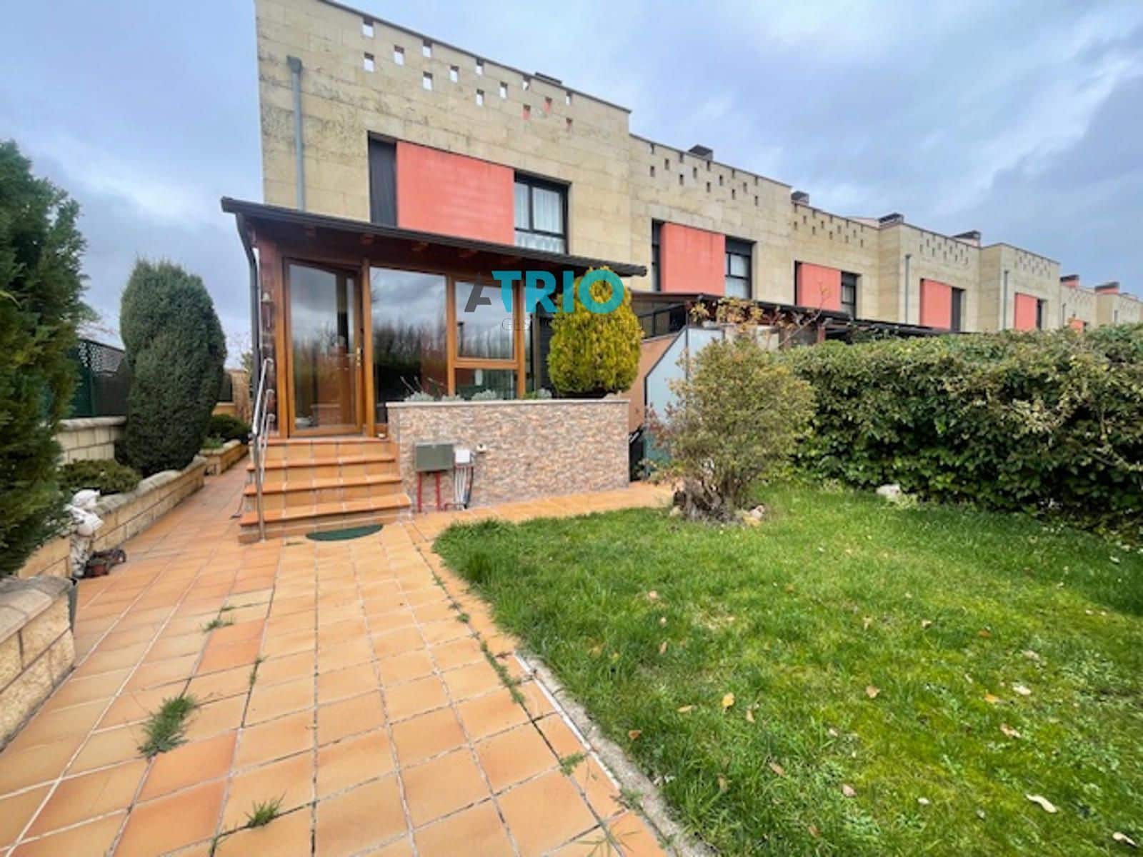 5 slaapkamer Huis te koop in Burgos stad met garage - € 370.000 (Ref: 9410024)