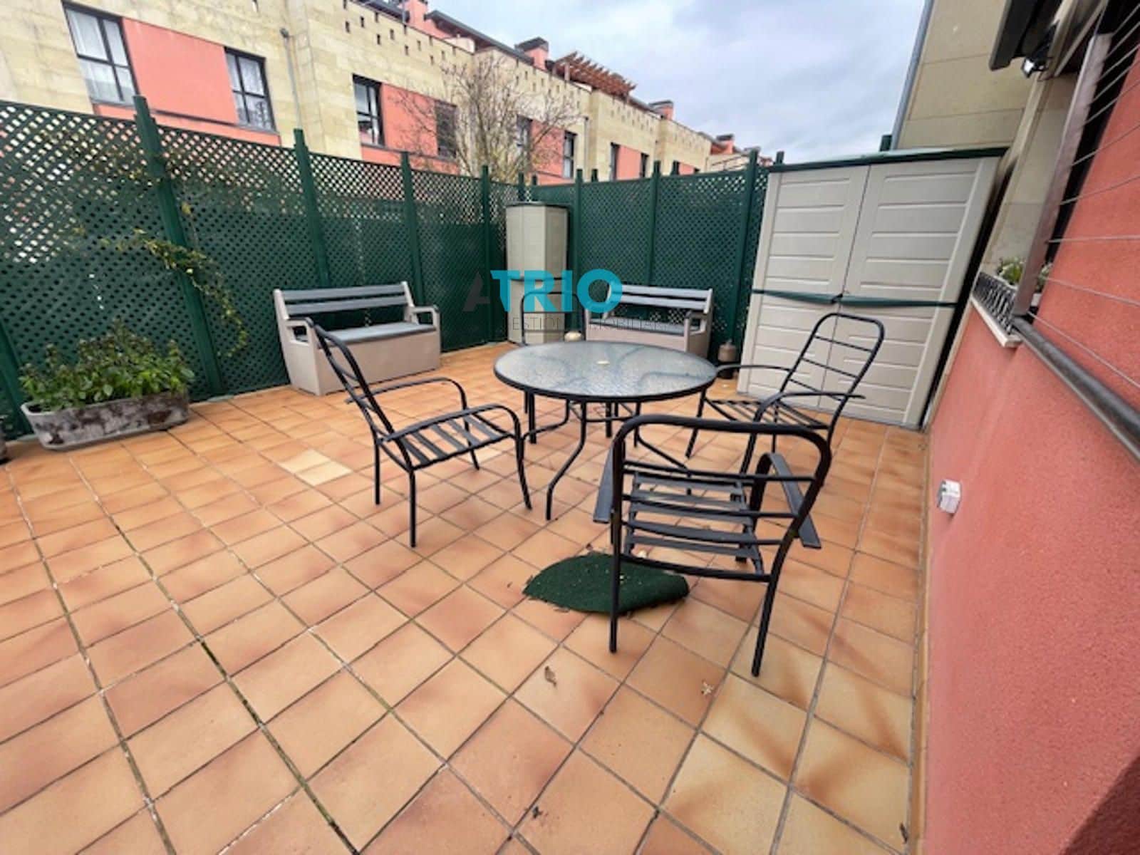 5 slaapkamer Huis te koop in Burgos stad met garage - € 370.000 (Ref: 9410024)