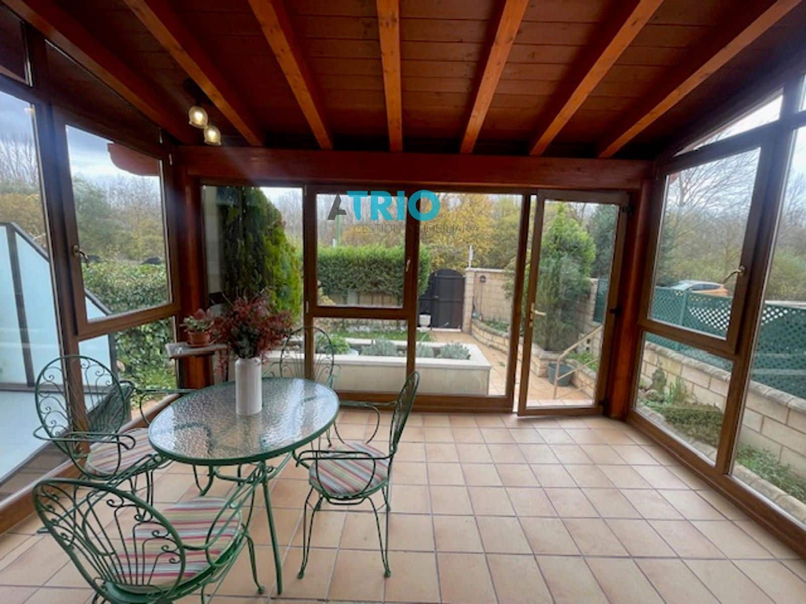 5 slaapkamer Huis te koop in Burgos stad met garage - € 370.000 (Ref: 9410024)