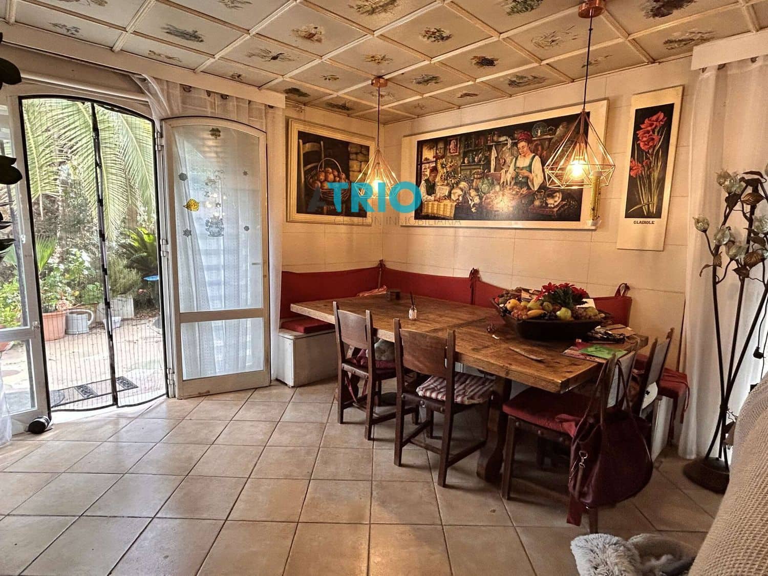 6 bedroom Villa for sale in Santa Ponsa - € 2,250,000 (Ref: 9414561)