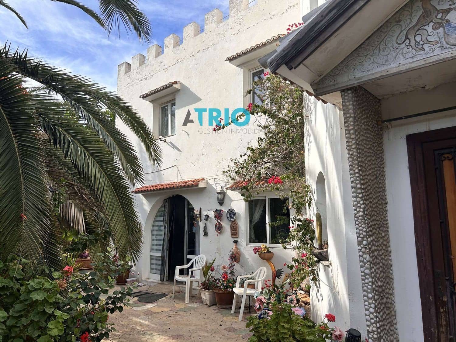 6 bedroom Villa for sale in Santa Ponsa - € 2,250,000 (Ref: 9414561)