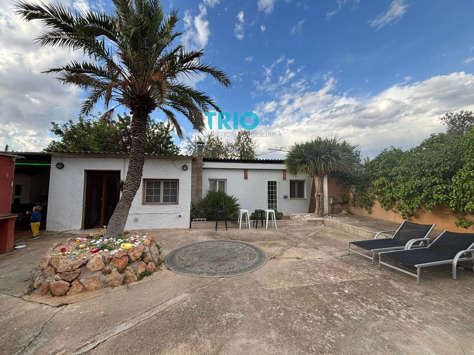 6 bedroom Villa for sale in Santa Ponsa - € 2,250,000 (Ref: 9414561)