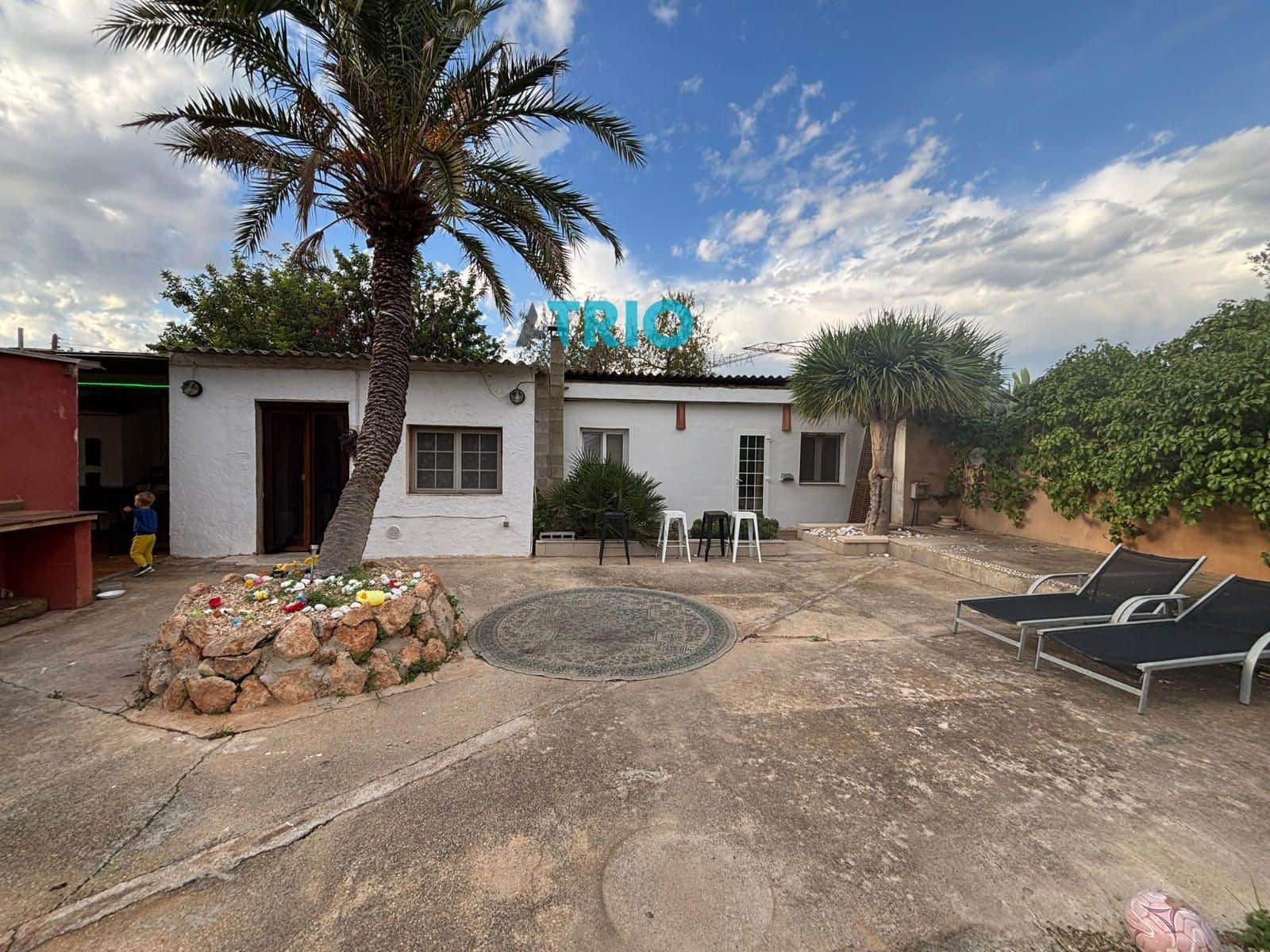 6 bedroom Villa for sale in Santa Ponsa - € 2,250,000 (Ref: 9414561)