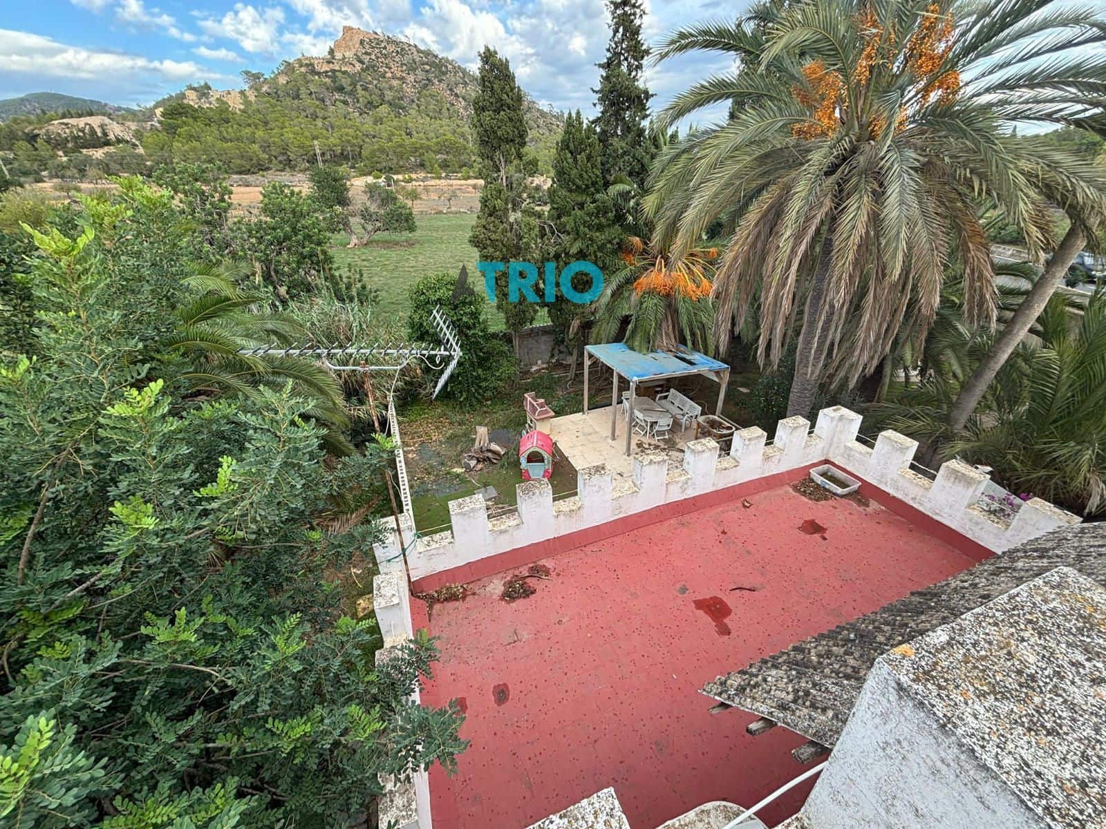 6 bedroom Villa for sale in Santa Ponsa - € 2,250,000 (Ref: 9414561)