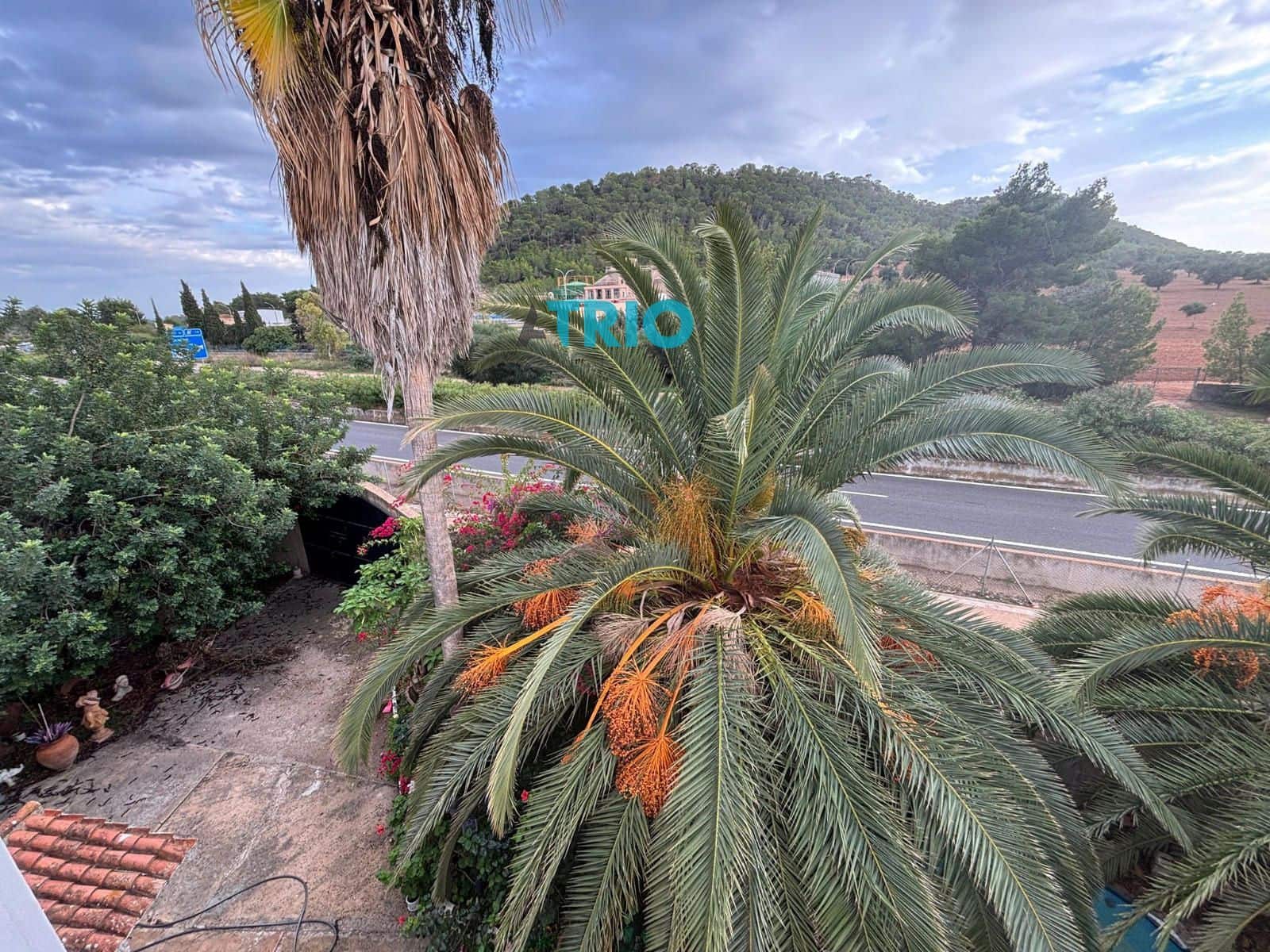 6 bedroom Villa for sale in Santa Ponsa - € 2,250,000 (Ref: 9414561)