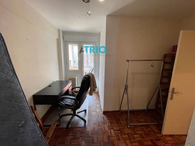 3 bedroom Flat for sale in Burgos city - € 210,000 (Ref: 9420623)