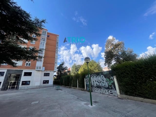 3 bedroom Flat for sale in Burgos city - € 210,000 (Ref: 9420623)