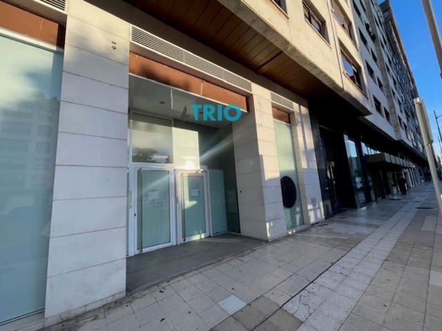 Komercyjne do wynajęcia w Miasto Burgos - 4 900 € (Ref: 9420624)