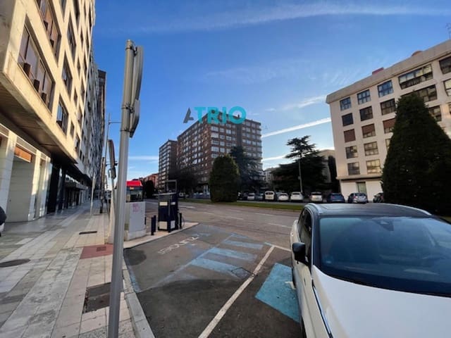 Komercyjne do wynajęcia w Miasto Burgos - 4 900 € (Ref: 9420624)