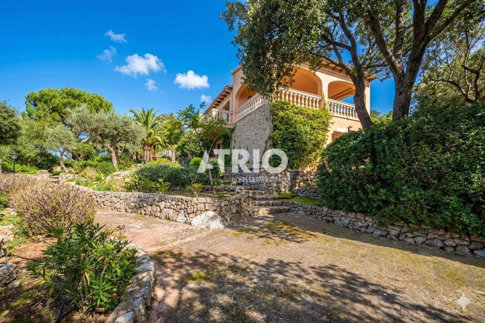 3 bedroom Villa for sale in Valldemosa with pool - € 1,650,000 (Ref: 9426552)