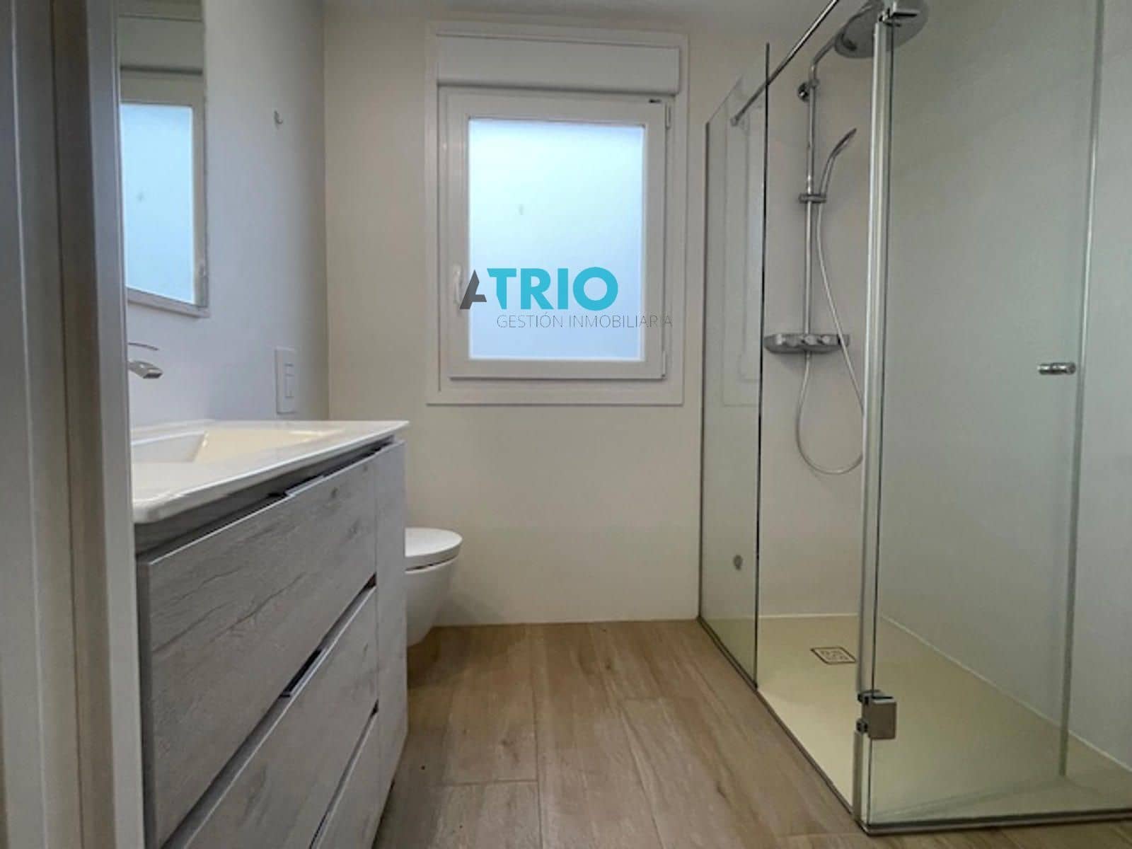 6 bedroom Villa for sale in Burgos city with garage - € 880,000 (Ref: 9428223)