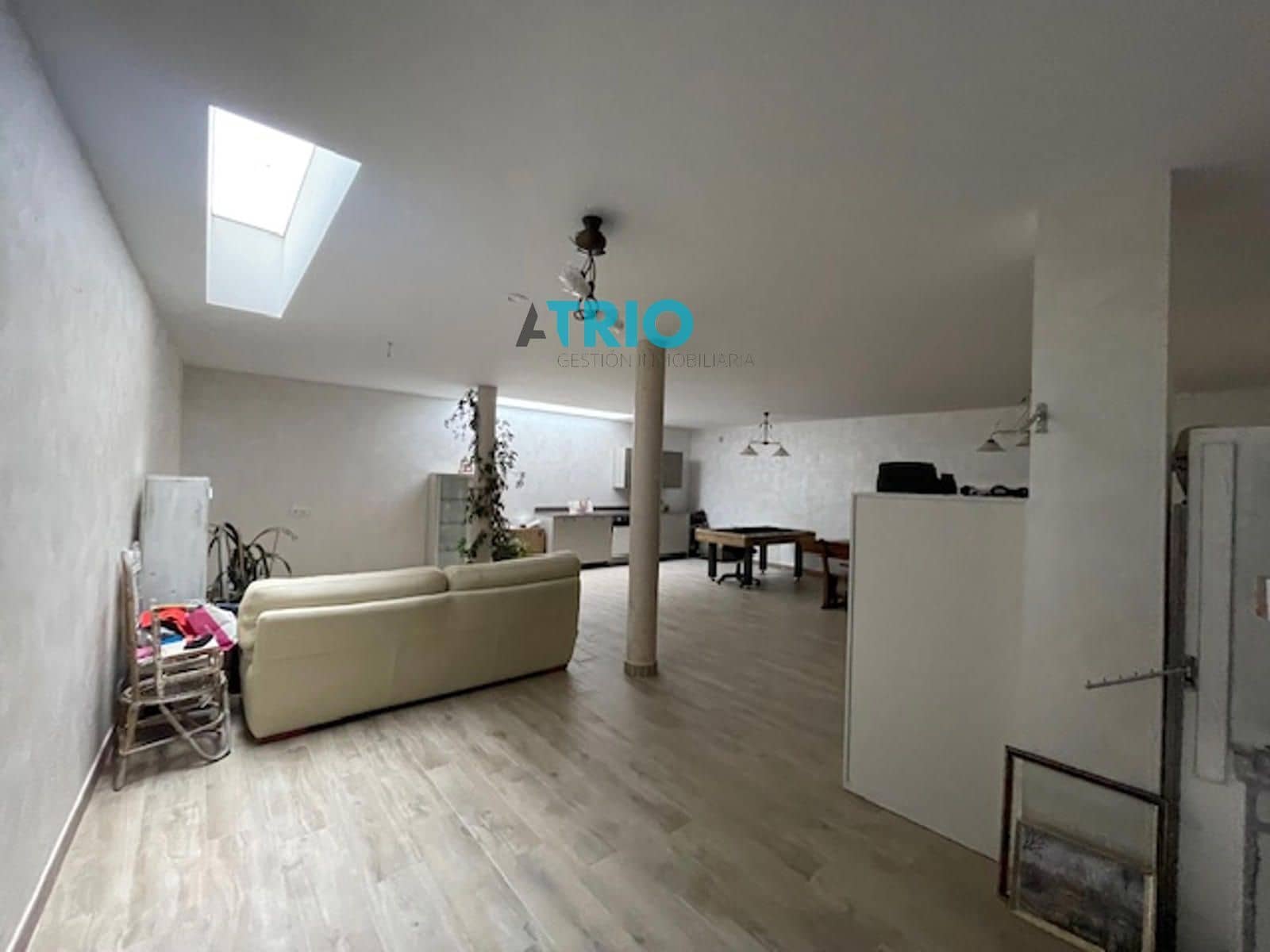 6 bedroom Villa for sale in Burgos city with garage - € 880,000 (Ref: 9428223)