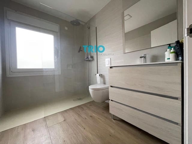 6 bedroom Villa for sale in Burgos city with garage - € 880,000 (Ref: 9428223)