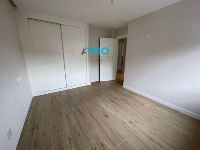 6 bedroom Villa for sale in Burgos city with garage - € 880,000 (Ref: 9428223)