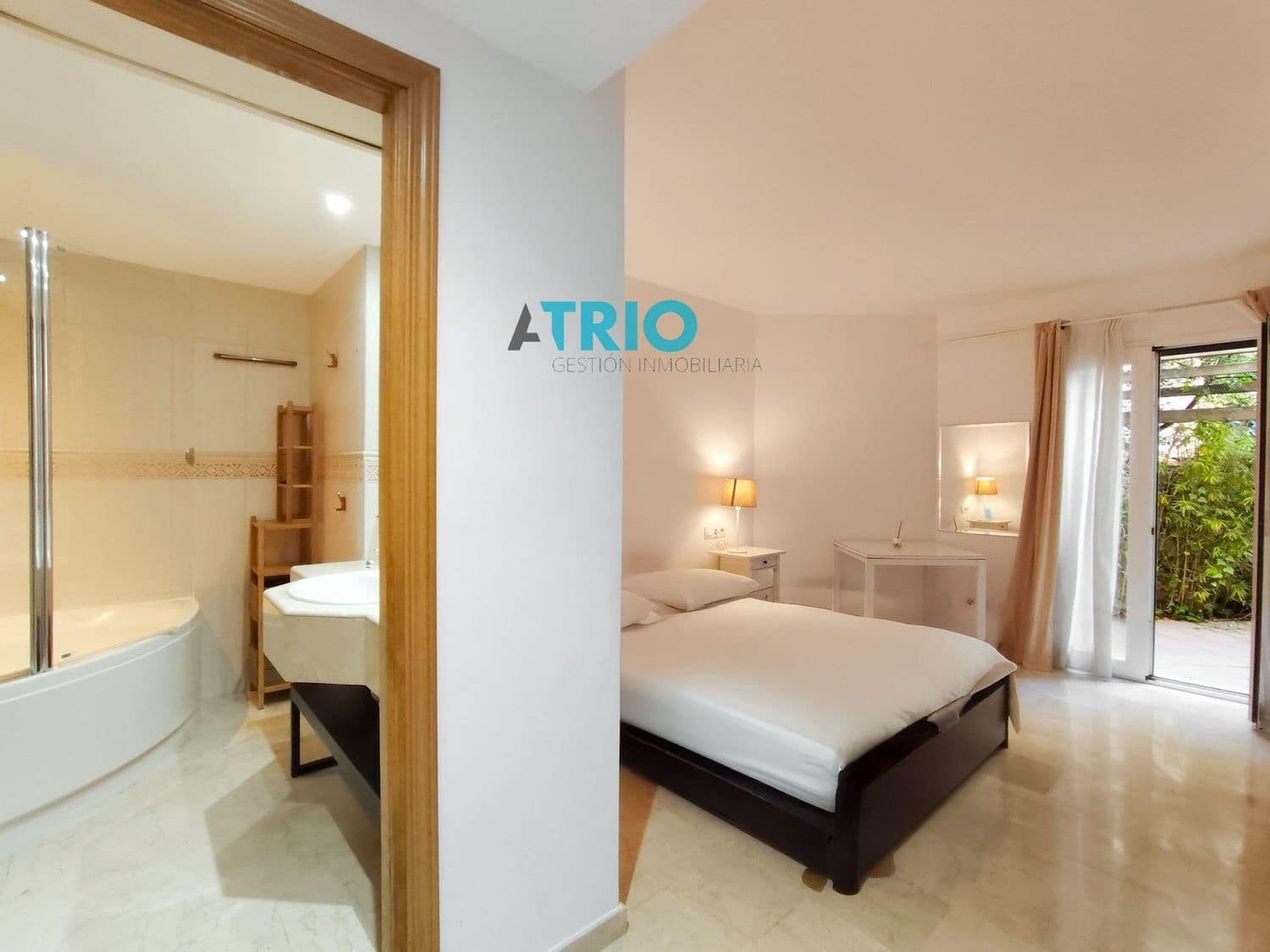 2 bedroom Flat for sale in Palma de Mallorca with pool - € 460,000 (Ref: 9452928)